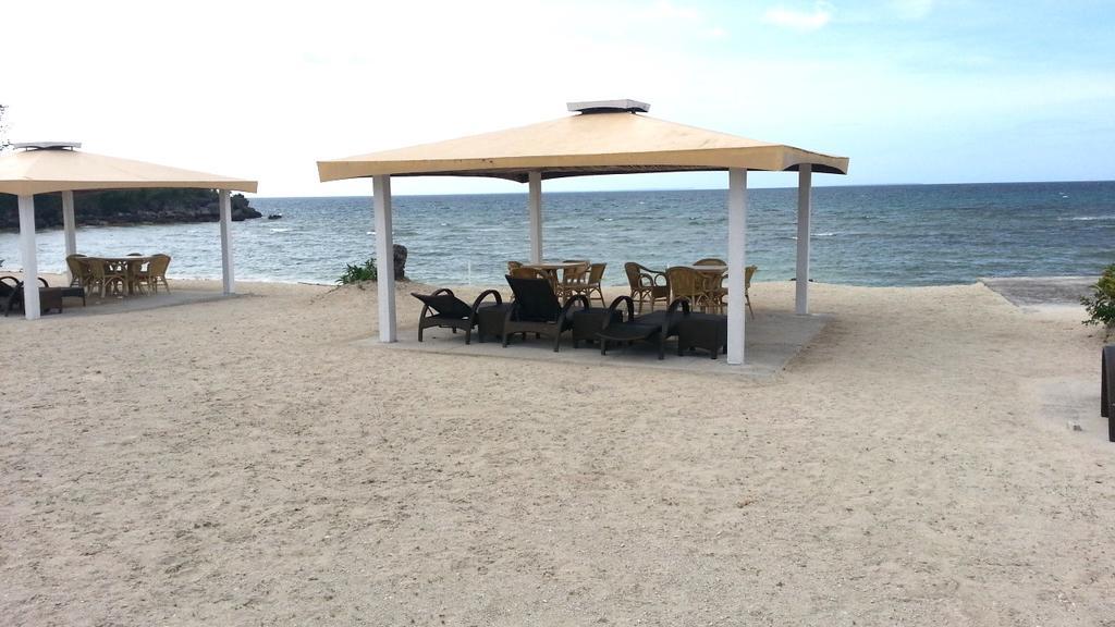 Casa Del Mar Beach Resort San Remigio Kültér fotó