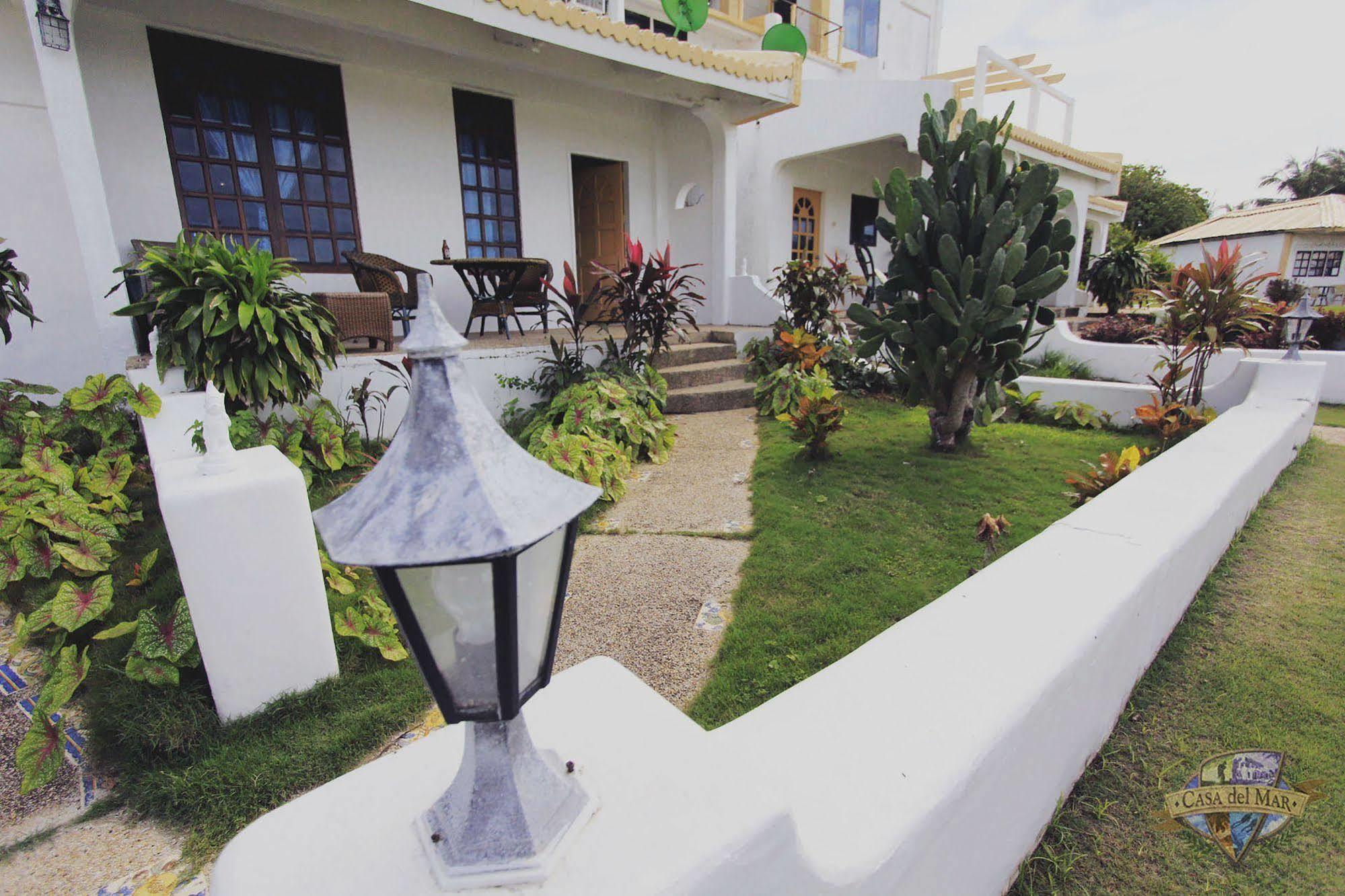 Casa Del Mar Beach Resort San Remigio Kültér fotó