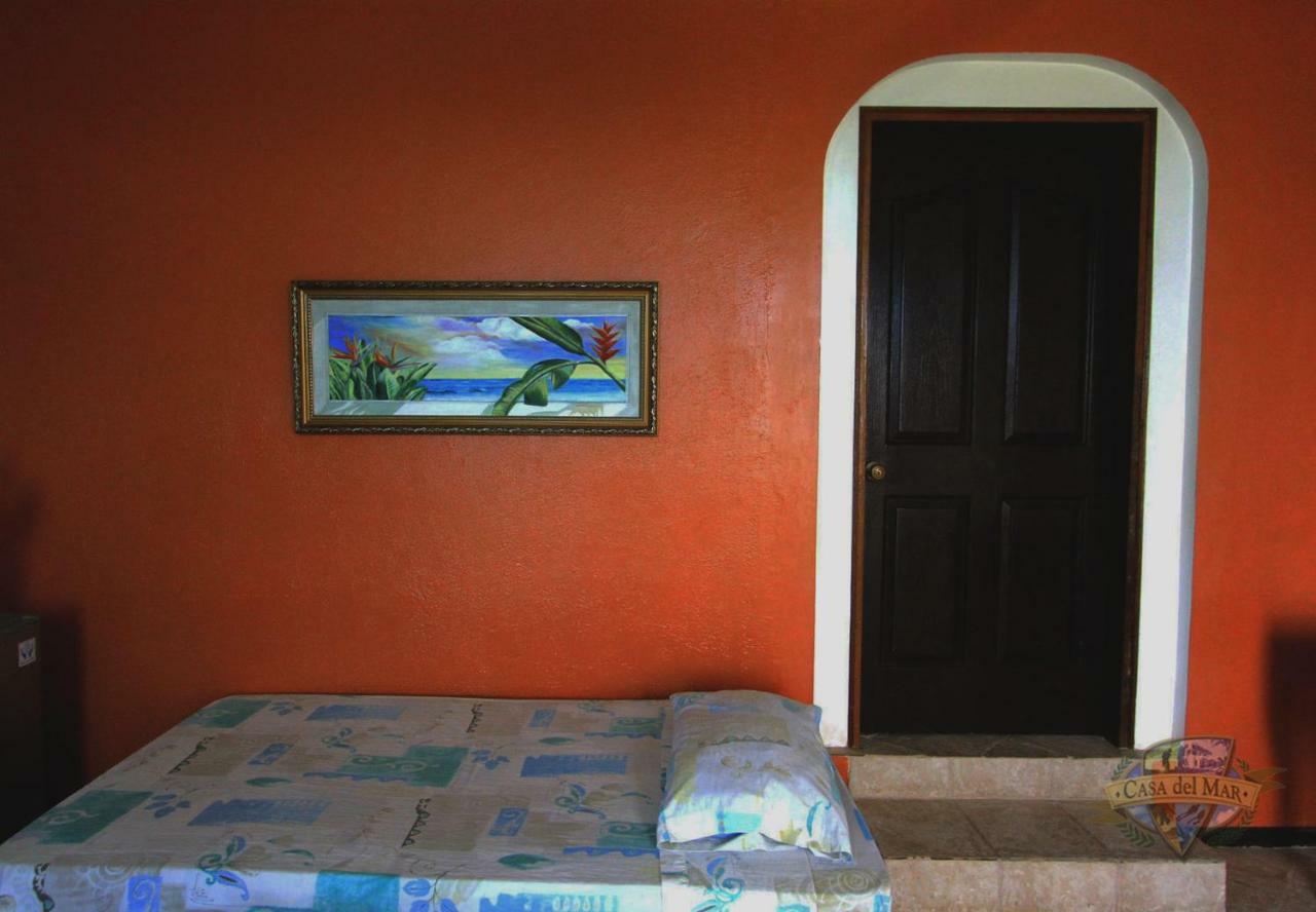 Casa Del Mar Beach Resort San Remigio Kültér fotó